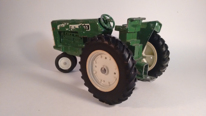 Illustration for article titled TRACTORS.